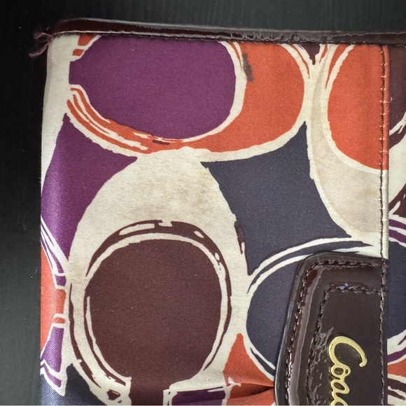 Coach Ashley Signature Scarf Print Wristlet - Picture 6 of 6
